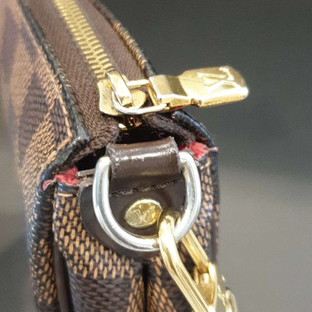 Louis Vuitton Eva Damier - Picture 3 of 15